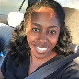 Meet your Posher, Deedra